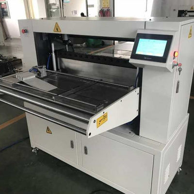 Machine de décharge de papier pour la fabrication d'éléments filtrants alimentée par une pompe à composants de base