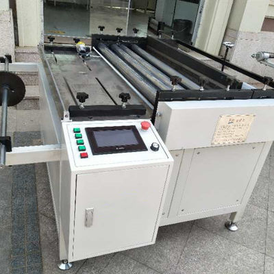 Machine de décharge de papier pour la fabrication d'éléments filtrants alimentée par une pompe à composants de base